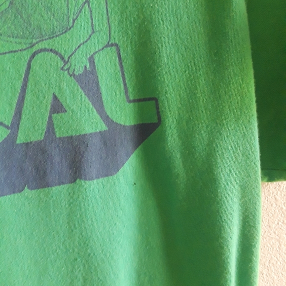 Hollister Co. Retro T-Shirt - Picture 6 of 9